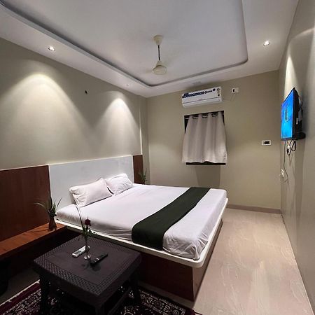 Hotel Sun Lodging Bhiwandi Экстерьер фото